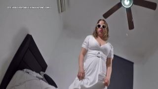 Paola Stone iampaolastone OnlyFans missionary creampie 019