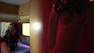 Wohnwagen eingeweiht Geiler Dreier mit zwei Typen taboo18 com